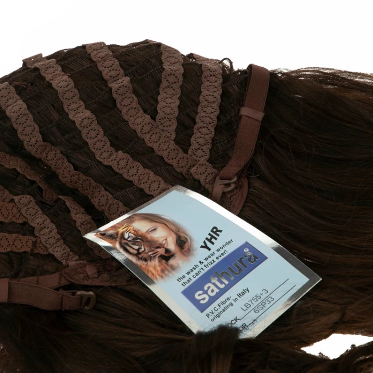 تصویر کلاه گیس ماهگونی تیره و فر انتهایی، مدل LB-755، دارای فرق ثابت طبیعی و شیک