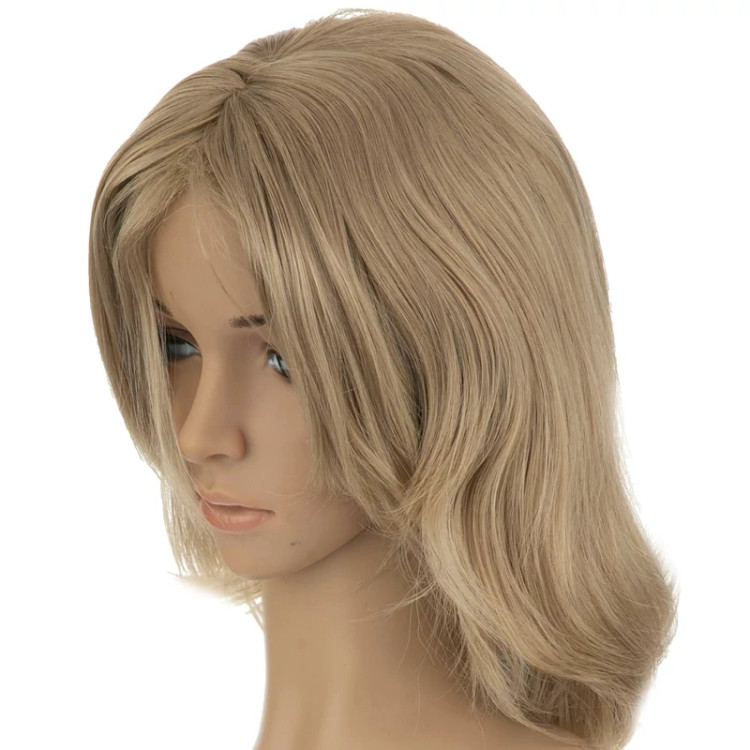 کلاه گیس ۴۰ سانتی لیرخورده، رنگ بلوند کرم کنفی طبیعی، الیاف ابریشم حرارتی و ضد حساسیت