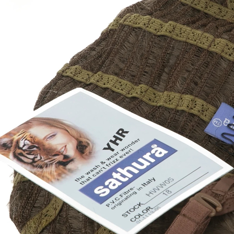 خرید کلاه گیس کوتاه زیتونی روشن برند ساتورا، با برش لایهای و شیک